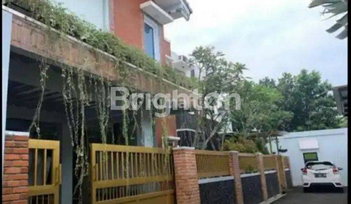 RUMAH HOOK 2 LANTAI 2 BANGUNAN SEMI FURNISHED STRATEGIS DI TENGAH KOTA BOGOR 1