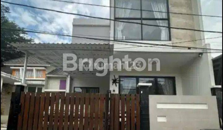 RUMAH CANTIK NYAMAN 2 LANTAI SIAP HUNI SEMI FURNISHED SELANGKAH KE TOL 1