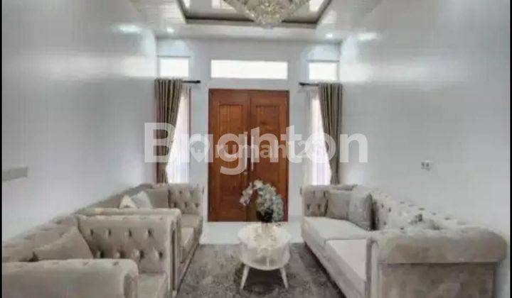 RUMAH CANTIK MEWAH SEMI FURNISHED NYAMAN 3 LANTAI SIAP HUNI 2