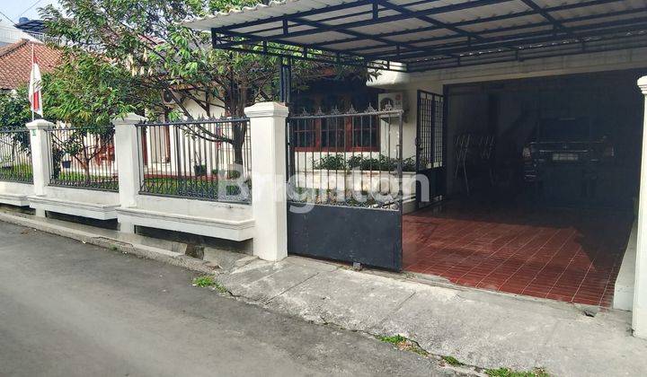 RUMAH DI CIKARET HALAMAN LUAS COCOK UNTUK KELUARGA BESAR 2