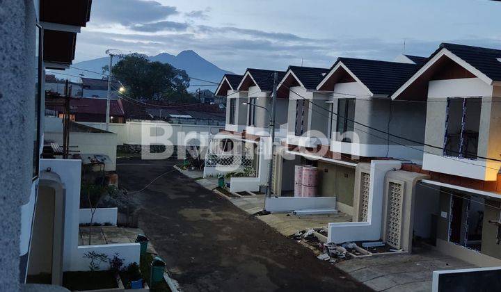 HUNIAN NYAMAN DAN CANTIK 2 LANTAI LOKASI STRATEGIS SIAP HUNI 2