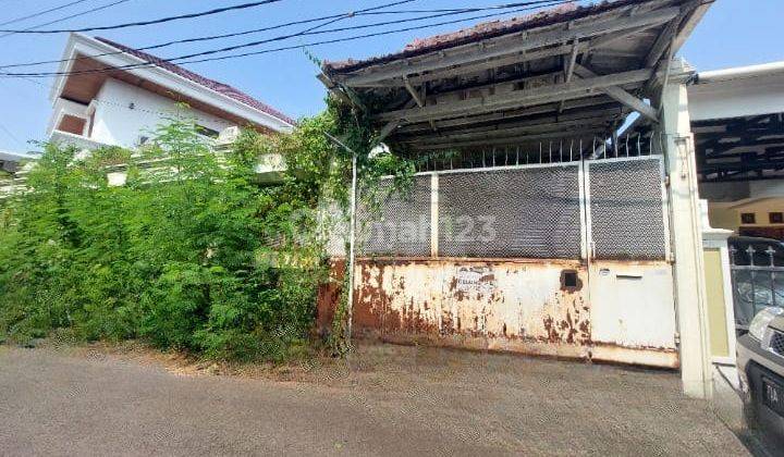 Dijual Rumah Hitung Tanah di Bintaro Sektor 1 1