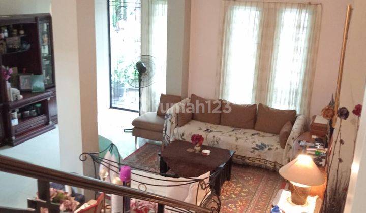 Dijual Rumah Cantik Siap Huni di Graha Raya 1