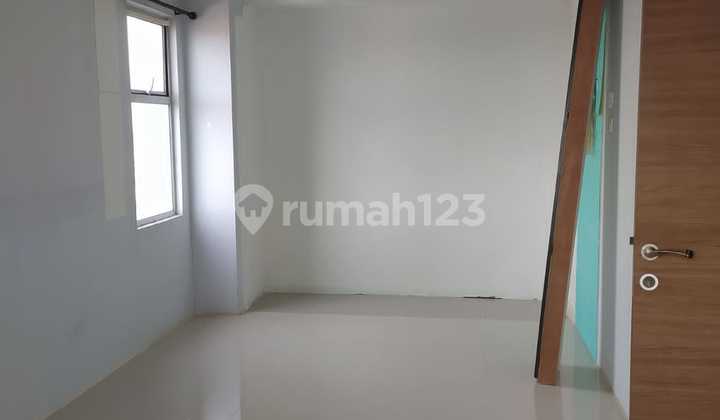 Dijual Cepat Apartemen Green Parkview , Cengkareng Jakarta Barat 2