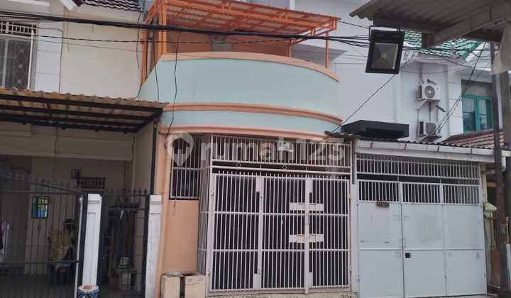 Disewakan Rumah 2 3/4 Lantai Di Taman Palem Lestari Jakarta Barat