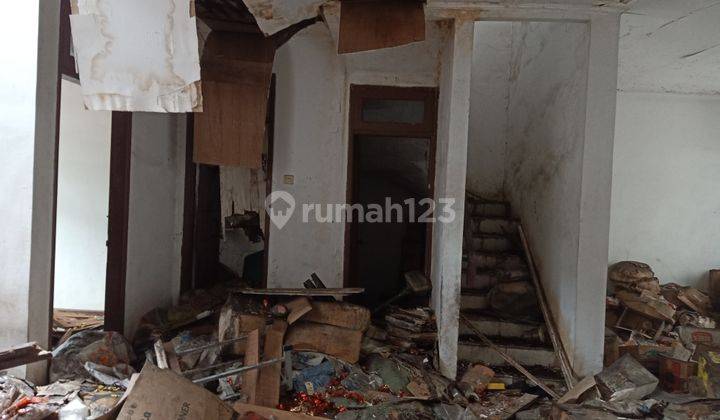 Rumah tua hitung tanah di taman palem lestari, Jakarta Barat  2