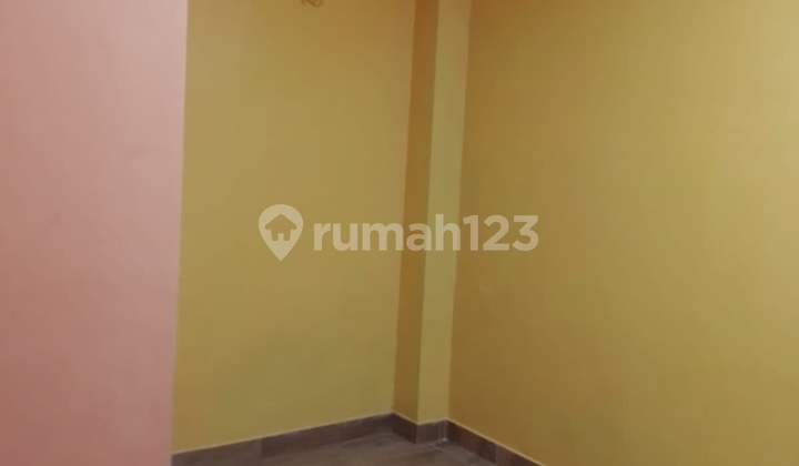 Rumah siap huni di Perumahan Taman Palem, Jakarta Barat  7