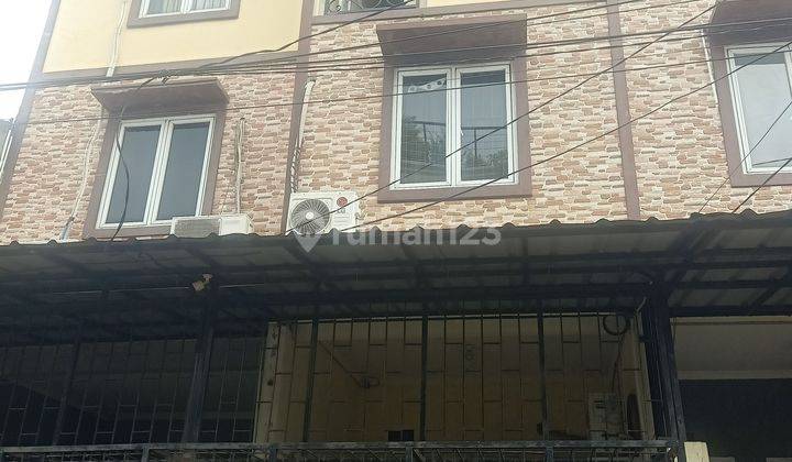 Dijual rumah 3 lantai di Sumur Bor, Cengkareng, Jakarta Barat  1