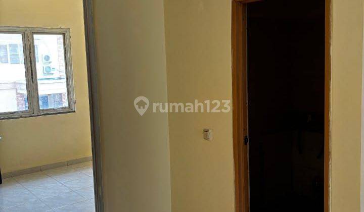 Apartemen disewakan murah Green Park View Daan Mogot 1