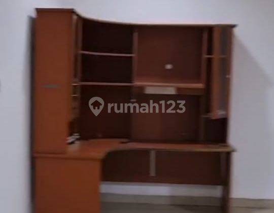 Disewakan Rumah Pinggir Jalan 9x22 M2 Di Taman Surya,jakarta  2