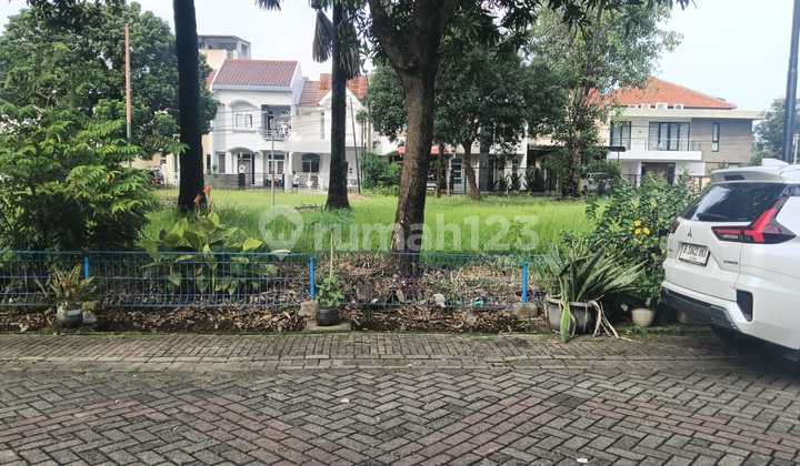 For Sale Beautiful Ready-to-Live House in Taman Surya 5, West Jakarta 2