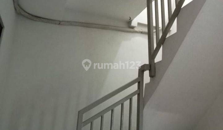 Rumah Disewakan Murah Di Taman Palem Lestari, Jakarta Barat  2