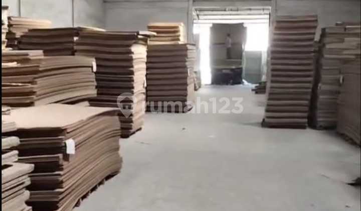 For Rent Super Cheap Warehouse in Pantai Indah Dadap, Tangerang