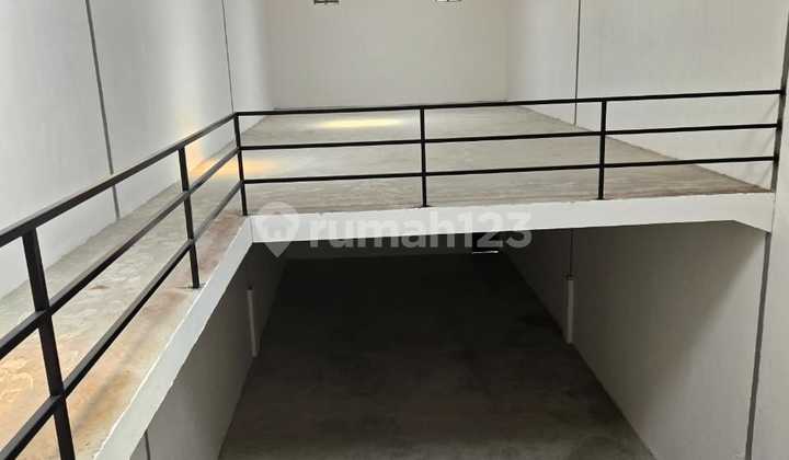 For Rent 2-Storey Warehouse with Office in Teluk Naga, Tangerang