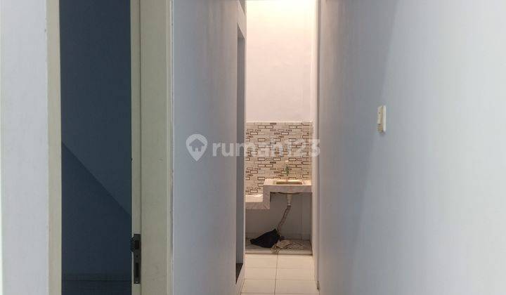 Dijual Rumah 1,3 Lantai Di Gang Di Menceng Tegal Alur, Jakbar 2