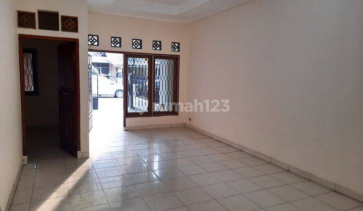 Disewakan Rumah Uk 7x20 M2 Di Taman Surya Jakarta Barat 1
