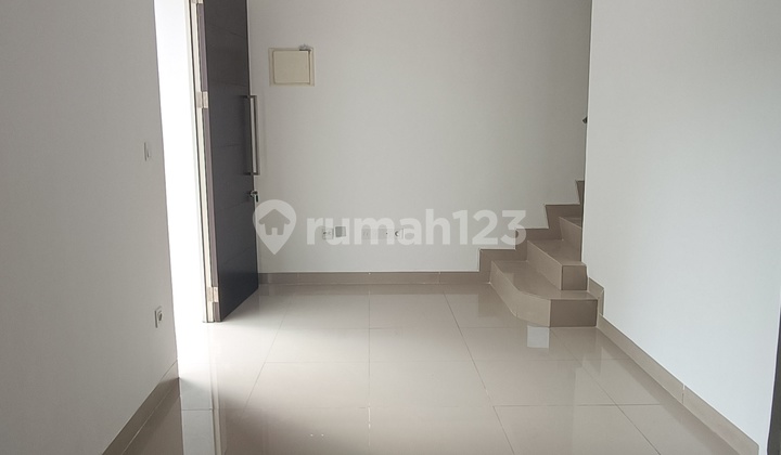 Rumah Cluster Scarlet PIK 2 6x10 2+1KT Sudah AJB Bisa KPR 2