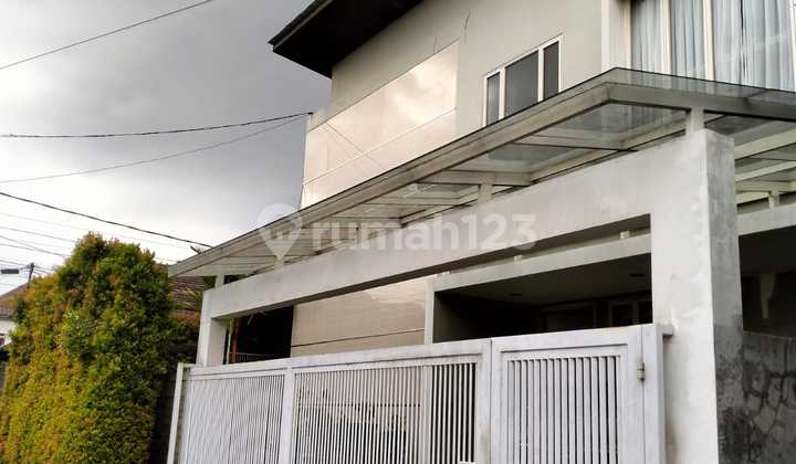 For Sale Rumah Hoeksemi Furnsihedtkl 3Lt 240Lb 3002Ltkt 3+1Km 2+1Sible10500wtselatan Carport 2Shmop3m Nego