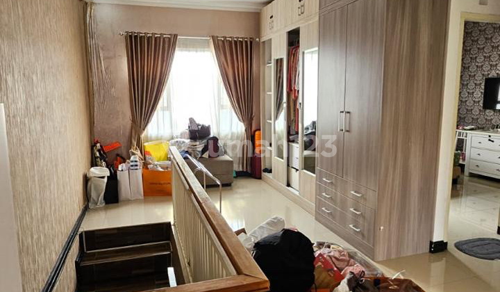 House, 2 Floors, SHM, in North Cimahi,