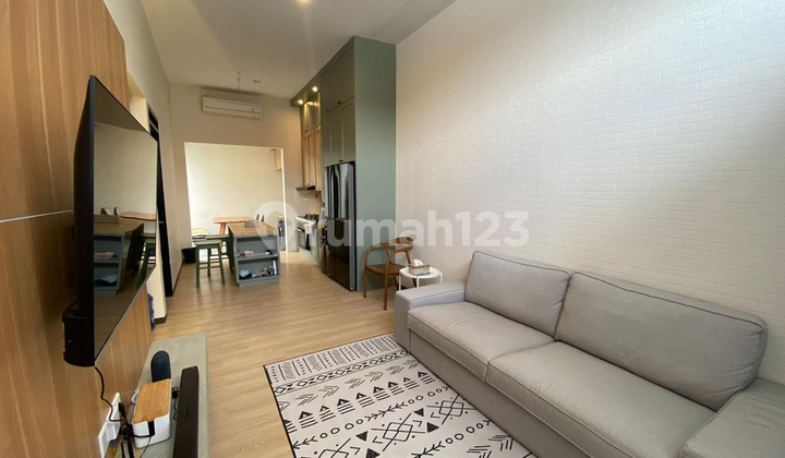 Jual Rumah Kbp Simakiranalt 90 M2lb 60 M2sertifikat : Shmimb : Adalebar Muka 6Mhadap : Utaralistrik : 5500Wattcarportwater Heaterkamar Tidur 2Kamar Mandi 1Backyardsemi Furnishedkitchen Setislandlaundry Cabinetlemari Bajudipan Kamar Utamadipan Kamar Tamume