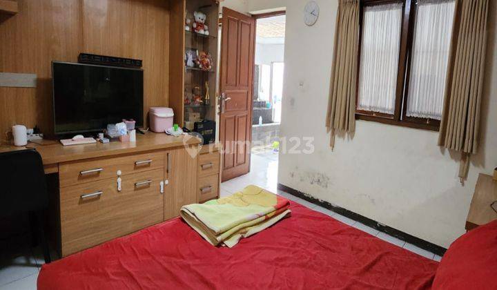 Rumah Semi Furnished Tengah Kota Dekat Kemana2 Jarang Ada  2