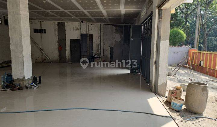 Disewakan atau dijual ruko lokasi strategis di kota Bandung. 3