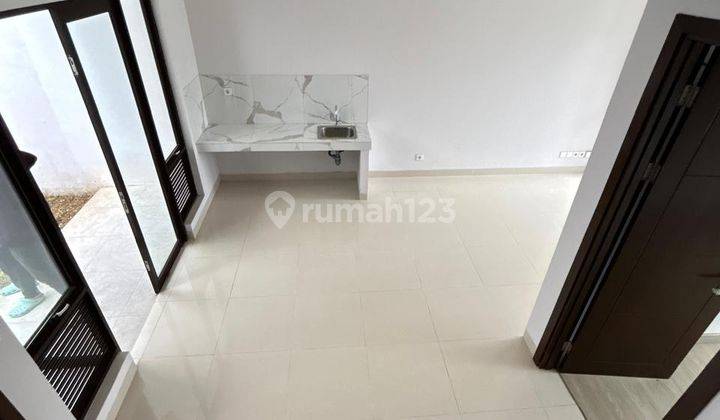 Rumah Baru Semi Furnished Bagus Dekat Telkom Dekat Tol Perum Yg Sedang Hits 1