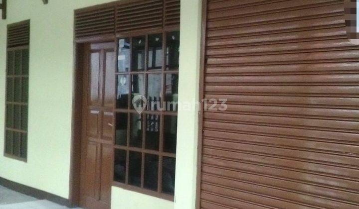 Sewa Rumah Tengah Kota Dekat Univ Dekat Mesjid Agung Lokasi Strategis di Jalan moh ramdan, Lengkong 1