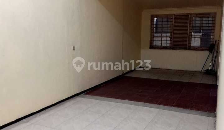 For Rentruko Jl Petaluas Tanah 350luas Bangunan 250lebar Mukakamar Mandi 4kamar Tidur 4listrik 4500wtair Pdamhadapcarport 5mbl2 Lantai Shm 1
