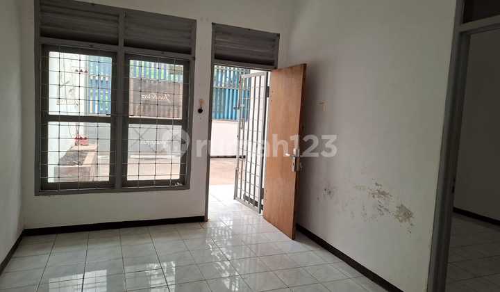 Disewakan Rumah Ls Tanah 120 Mlb +- 150mtkamar 3km 2 +1dapurcarpot Ats Ada Dak Jemuranharga 65jt/thnpbb D Bayar Penyewadeposit 10 % Dr Harga Sewa Fang 1