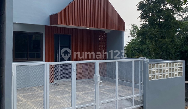 Rumah Dijual :Komp. Griya Cihanjuangrumah di Komp. Griya Cihanjuang Jalan Cihanjuang Rahayu KM 6.4 Parompong LT 65 / LB 84Shmkt 3Km 2Listrik 1300Air Artesis5 Menit Dari Stiekes Rajawali10 Menit Dari Univ Advent15 Menit ke Polbankondisi Bangunan Baruharga Rumah Dijual :Komp. Griya Cihanjuangrumah di Komp. Griya Cihanjuang Jalan Cihanjuang Rahayu KM 6.4 Parompong LT 65 / LB 84Shmkt 3Km 2Listrik 1300Air Artesis5 Menit Dari Stiekes Rajawali10 Menit Dari Univ Advent15 Menit ke Polbankondisi Bangunan Baruharga
