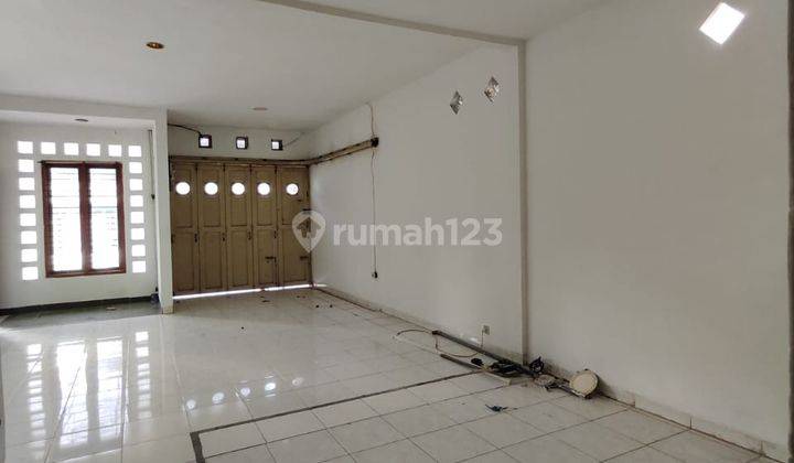 Sewa Rumah Siap Huni Di Cihampelas Bagus Lokasi Terbaik  1