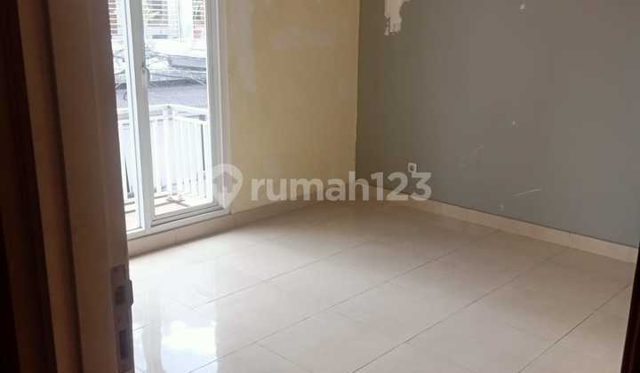 For Rent / Salerumah Minimalis 2.5 Ltdi Tengah Kota Sayap Pasirkalikilt 98m2lb 170m2kt 4wc 32200wattharga Jual 2.3m Nego Harga Sewa 75jt / Thn Nego