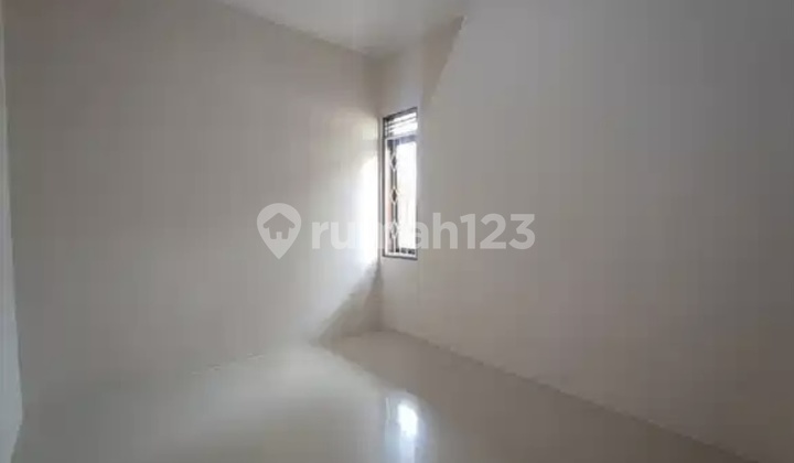 For rent, house in Balihoektown, lot size 128, building area 140, 2 floors, 4 bedrooms, 3 bathrooms, jet pump water system, 2200w electricity, 1 carport, SHM certificate.