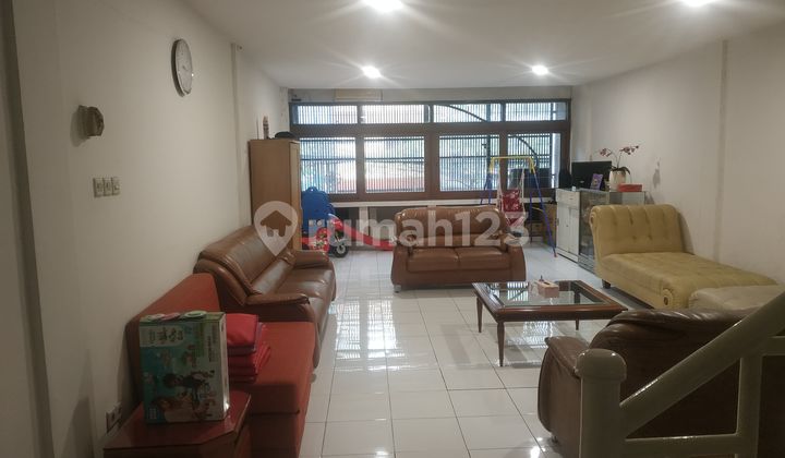 *disewakan*ruko 4 Lantaijalan Kebonjati (main Road)lt / Lb : 90 / 320lebar Muka : 5kt / Km : 3 / 4hadap Utaraair Pdam Listrik 4400- Bangunan Bagus, Siap Pakai- Furnish- Lokasi Seberang Paskal 23*harga Sewa 175jt/tahun*min Sewa 2 Thn *disewakan*ruko 4 Lantaijalan Kebonjati (main Road)lt / Lb : 90 / 320lebar Muka : 5kt / Km : 3 / 4hadap Utaraair Pdam Listrik 4400- Bangunan Bagus, Siap Pakai- Furnish- Lokasi Seberang Paskal 23*harga Sewa 175jt/tahun*min Sewa 2 Thn