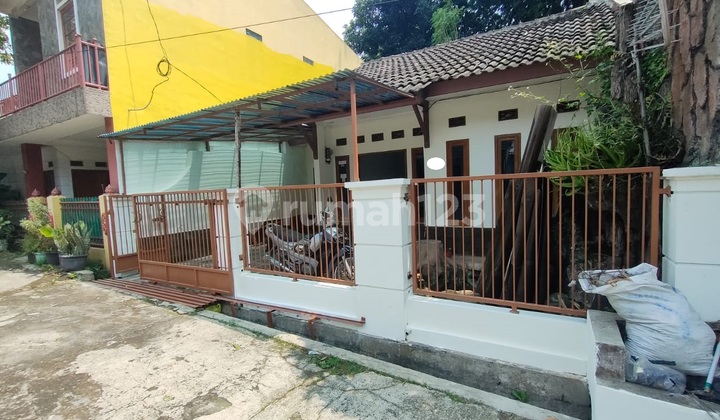 House in Haji Gofur Bukit Cipageran Near Permata 2