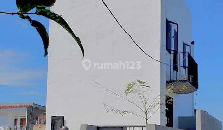 Rumah Taman Cihanjuang Jalan Cisasawi Siap Huni 1