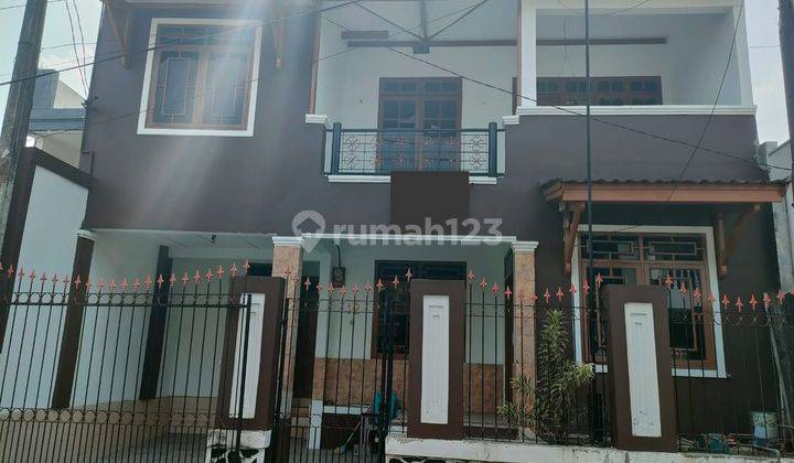 Rumah 2 Lantai di Permata Patung Kuda  1