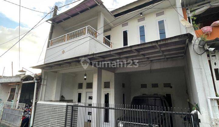 Rumah 2 Lantai di Komplek Pharmindo Cimahi 2