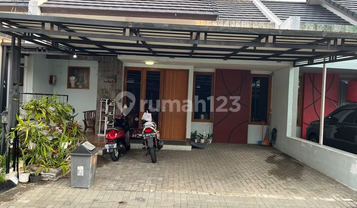 Dijual rumah di tengah kota cimahi