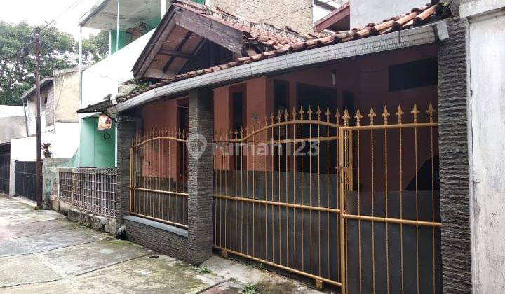 Rumah di Sarijadi Jalan Sarirasa Bandung 2