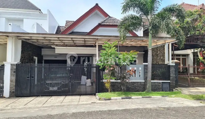 Dijual rumah di taman mutiata cibabat cimahi Dijual rumah di taman mutiata cibabat cimahi