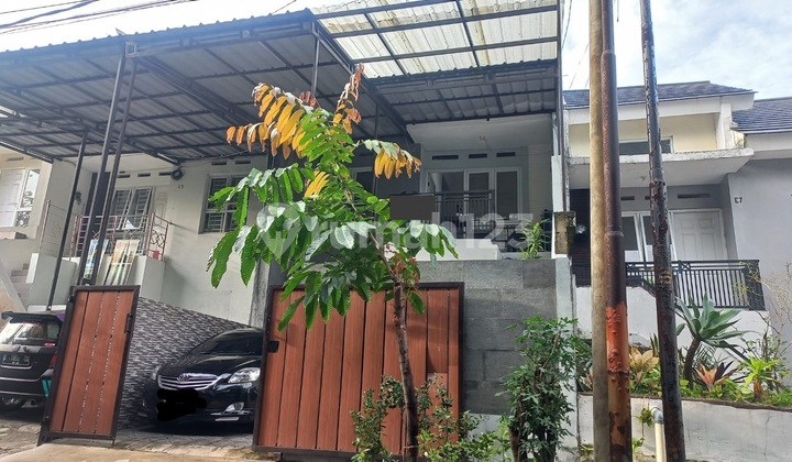 Dreamhill Residence Cimahi House