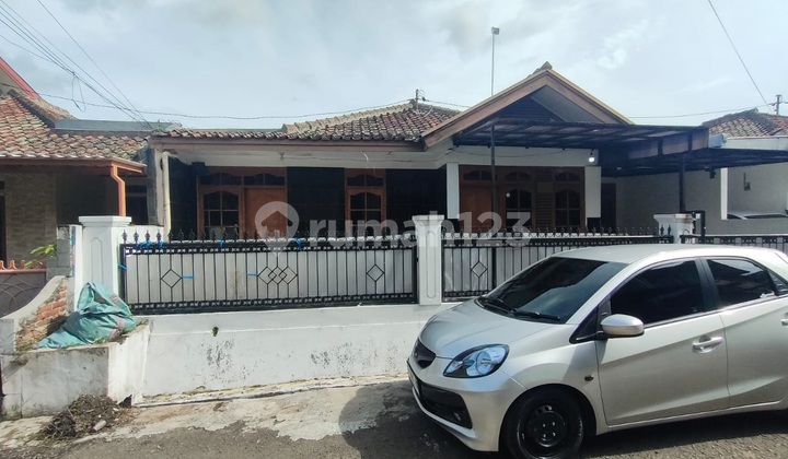 House in Padasuka Cimahi 2