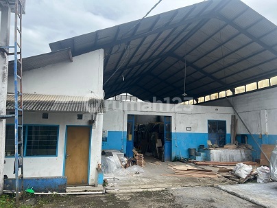 Dijual gudang dan rumah cihanjuang dekat kampus advent cocok untuk kantor  2