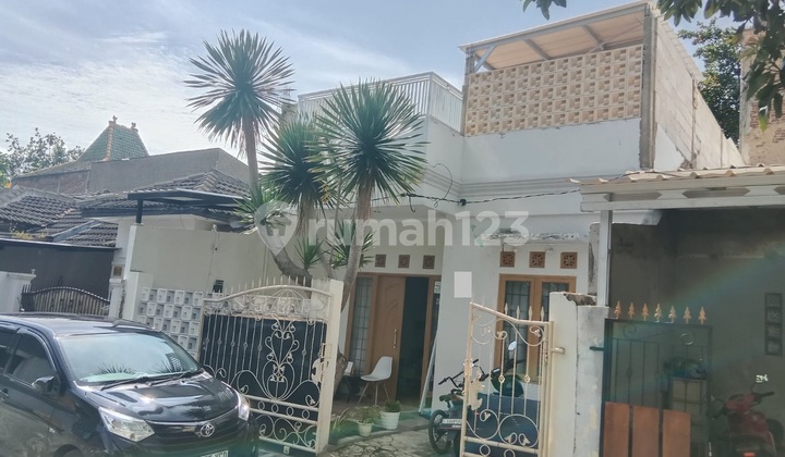 For Sale House in Haji Gofur Cilame Ngamprah Permata 2 Complex