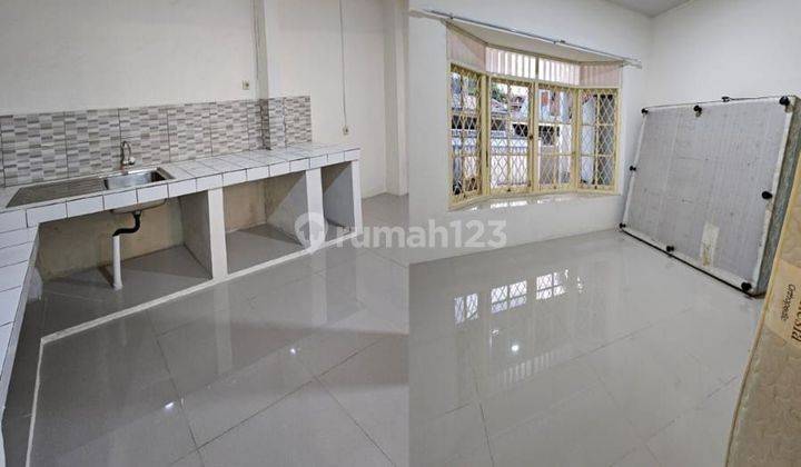 Disewakan rumah siap huni di di Jalan bambu APUS selatan v
Pondok Bambu
Duren sawit
Jakarta Timur  1