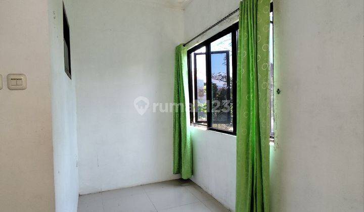 Rumah Cantik 2 Lantai di Dinoyo Lowokwaru Malang 2