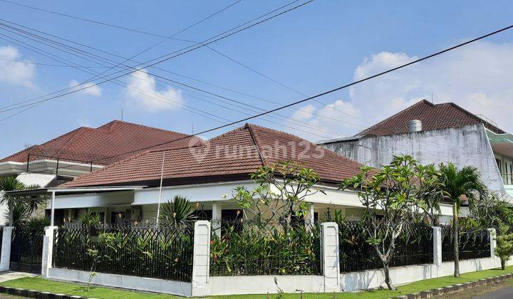 Rumah Mewah Lingkungan Tenang Dan Nyaman di Dieng Malang 1