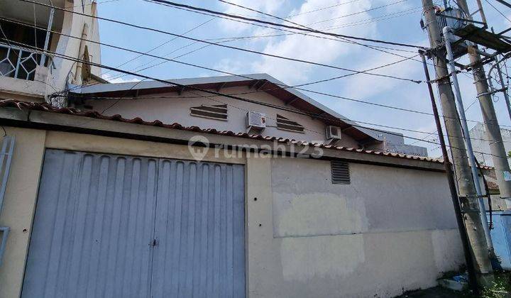 Gudang Strategis Akses Jalan Lebar Daerah Bunga bunga  1